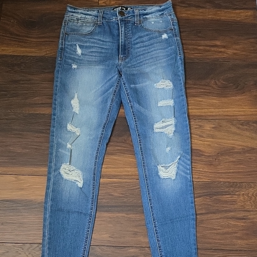Design Lab Lord & Taylor Blue Denim Jeans
